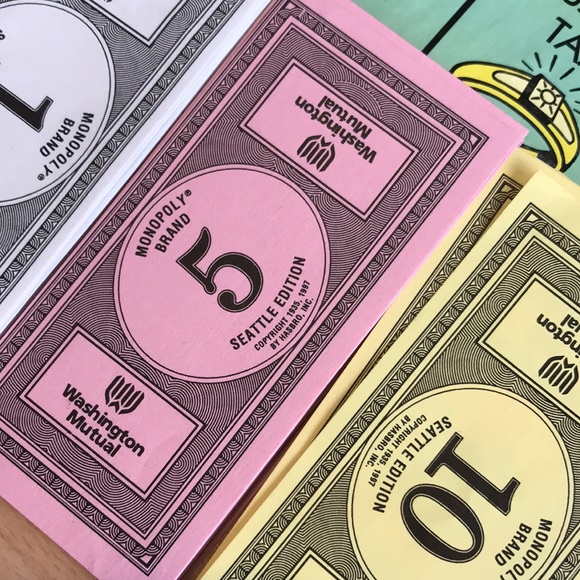 Monopoly Seattle Edition | Real Estate Family Board Game - Picture 3 of 16